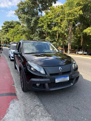 RENAULT SANDERO 1.6 SL STEPWAY RIP CURL 16V FLEX 4P MANUAL RENAULT SANDERO 1.6 SL STEPWAY RIP CURL 16V FLEX 4P MANUAL